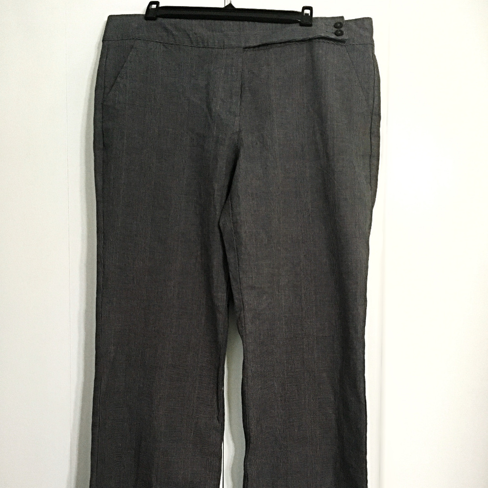 NWOT Fine Check Dress Trousers